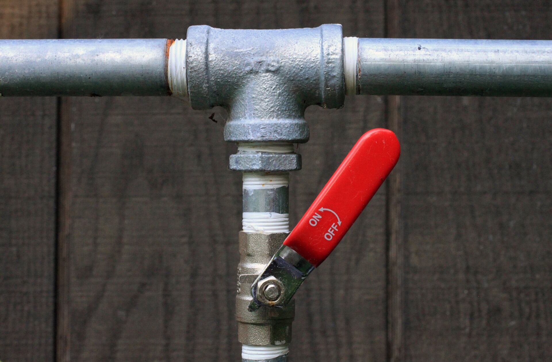 maintaining good plumbing to avoid common water damage
